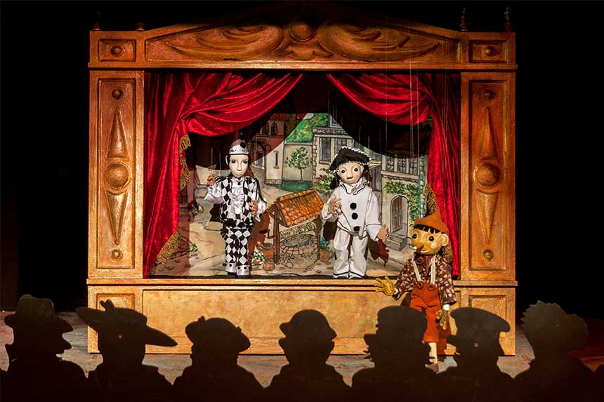 Puppet Theatre Yorkshire - Book Puppet Show