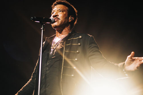 What's On - Lionel