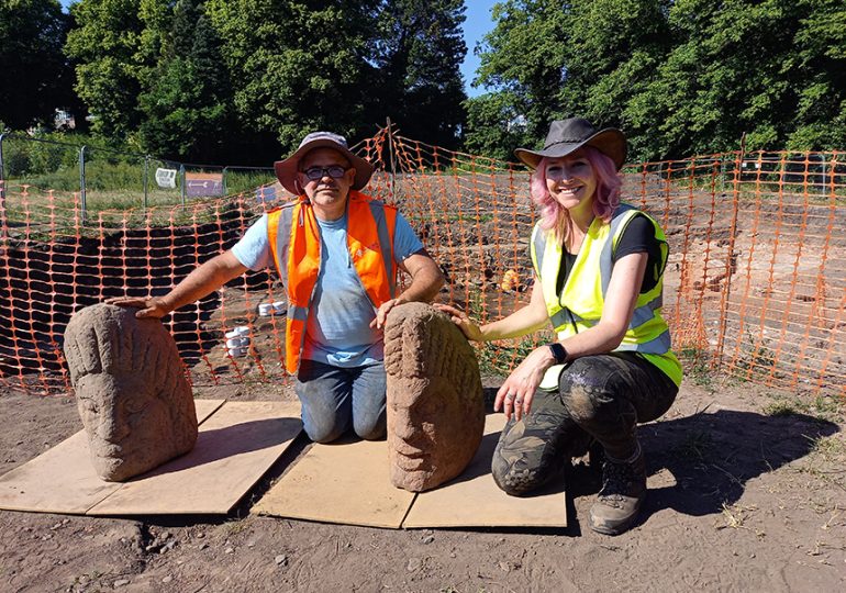 Leading academic and television broadcaster visits Roman dig site